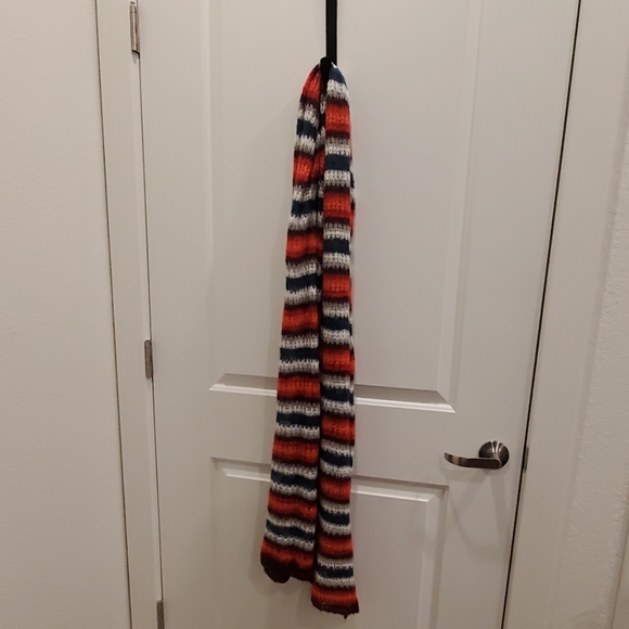 American Eagle Scarf - Picture 2 of 3